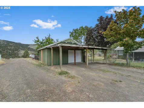 19369 E Highway 26 Mitchell OR 97750
