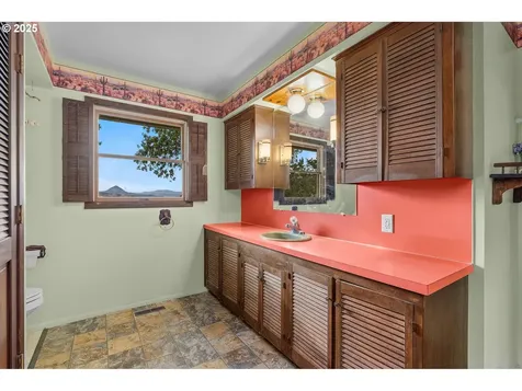 19369 E Highway 26 Mitchell OR 97750