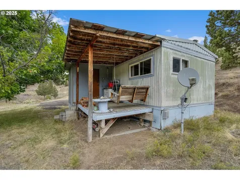 19369 E Highway 26 Mitchell OR 97750