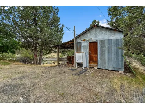 19369 E Highway 26 Mitchell OR 97750