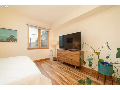 1133 NW 11th Avenue Portland OR 97209