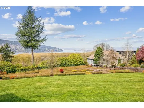 49 Bentley Drive Kelso WA 98626