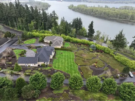 49 Bentley Drive Kelso WA 98626