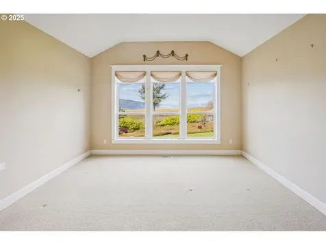 49 Bentley Drive Kelso WA 98626