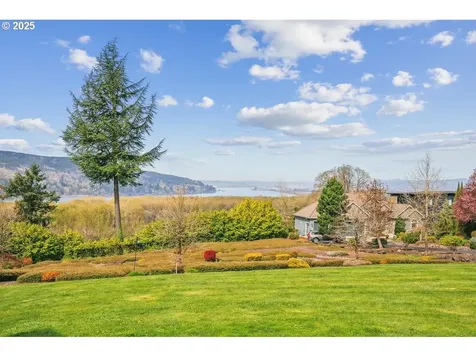 49 Bentley Drive Kelso WA 98626