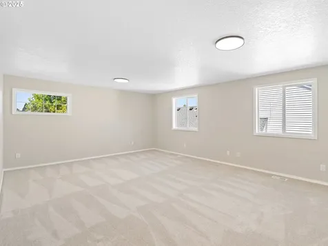 12576 NW Maplecrest Way Banks OR 97106