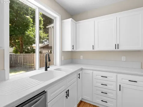 12576 NW Maplecrest Way Banks OR 97106