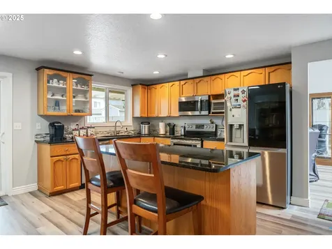 2436 Hickory Avenue Longview WA 98632