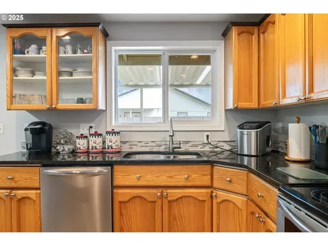 2436 Hickory Avenue Longview WA 98632