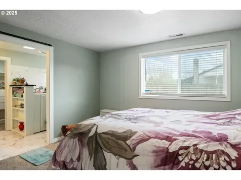 2436 Hickory Avenue Longview WA 98632