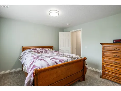 2436 Hickory Avenue Longview WA 98632