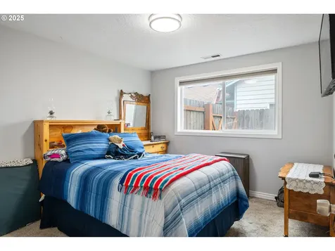 2436 Hickory Avenue Longview WA 98632