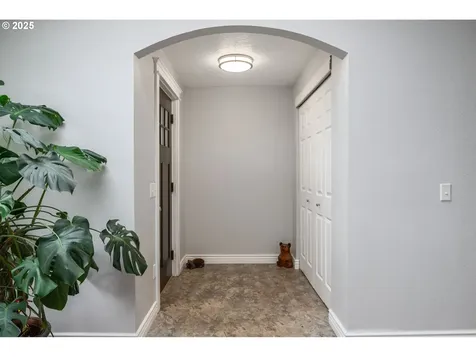 2436 Hickory Avenue Longview WA 98632