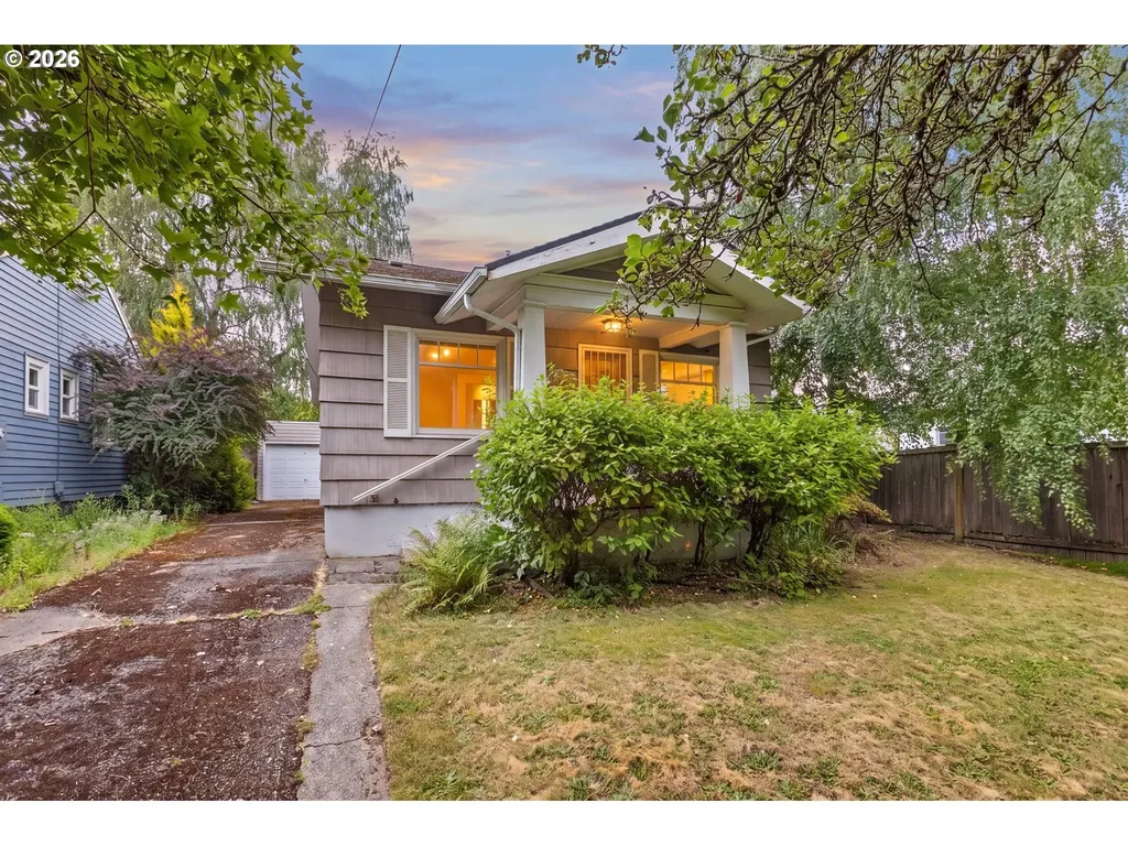 3560 NE Stanton Street Portland OR 97212