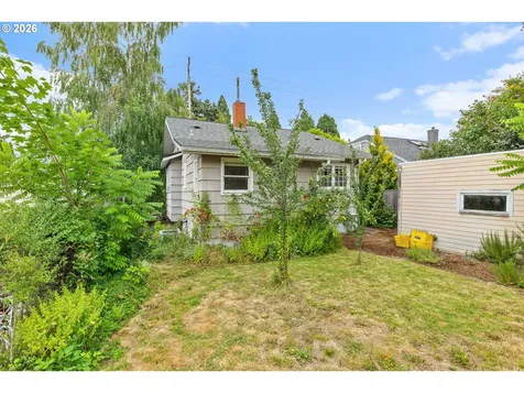 3560 NE Stanton Street Portland OR 97212