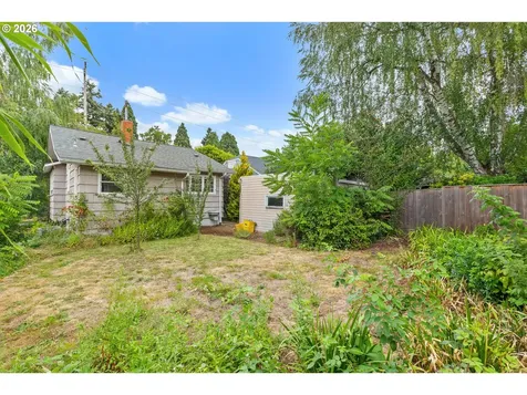 3560 NE Stanton Street Portland OR 97212