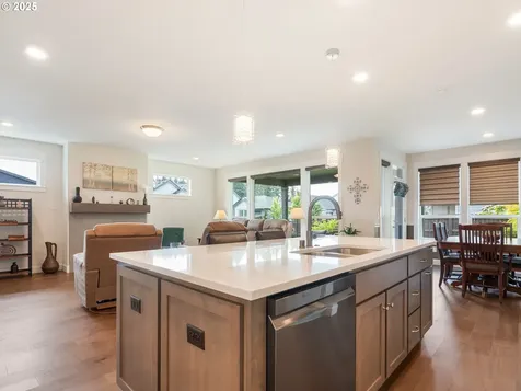16711 NE 86th Street Vancouver WA 98682