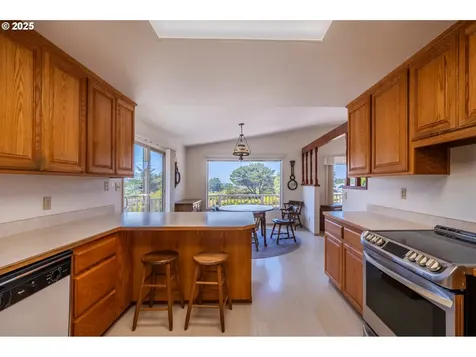 3230 Golf Links Road Bandon OR 97411