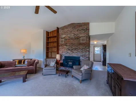 3230 Golf Links Road Bandon OR 97411