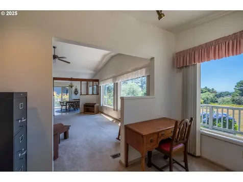 3230 Golf Links Road Bandon OR 97411