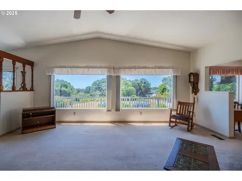 3230 Golf Links Road Bandon OR 97411