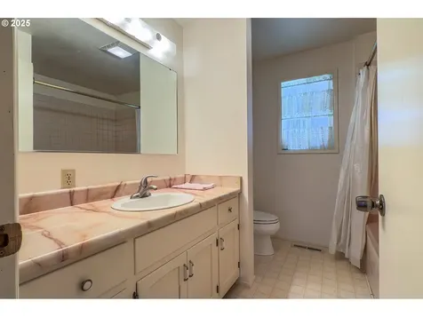 3230 Golf Links Road Bandon OR 97411