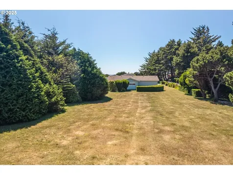 3230 Golf Links Road Bandon OR 97411