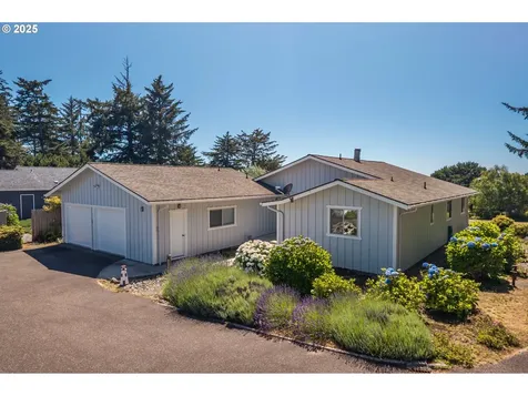 3230 Golf Links Road Bandon OR 97411
