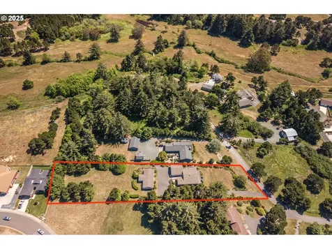 3230 Golf Links Road Bandon OR 97411