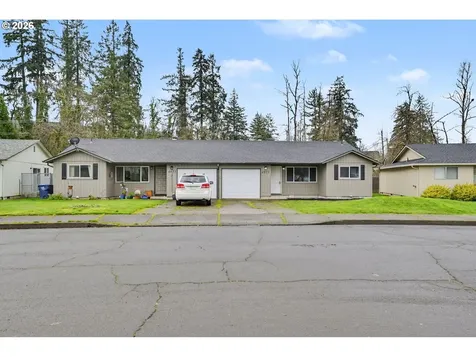 4853 Elderberry Loop Springfield OR 97478