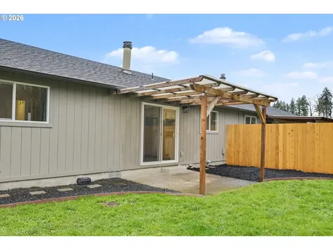 4853 Elderberry Loop Springfield OR 97478