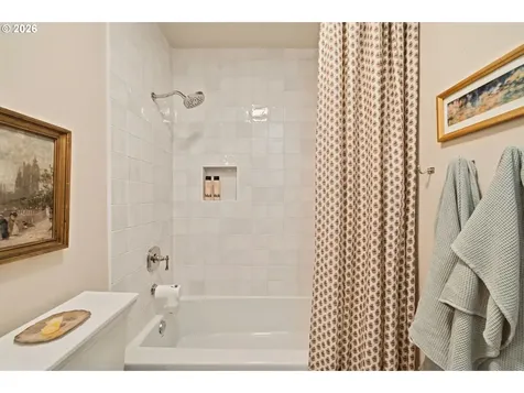 1605 SE Cascade Avenue Vancouver WA 98683