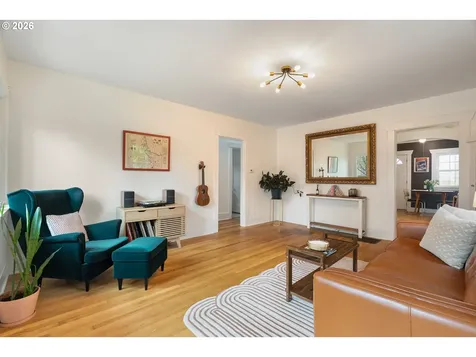 5504 SE Ankeny Street Portland OR 97215