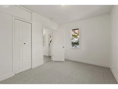 3255 NE 80th Avenue Portland OR 97213