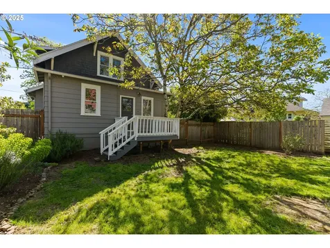 3255 NE 80th Avenue Portland OR 97213