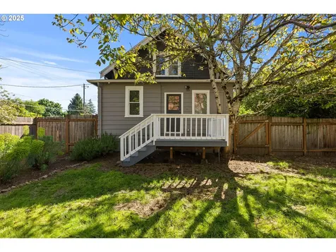3255 NE 80th Avenue Portland OR 97213