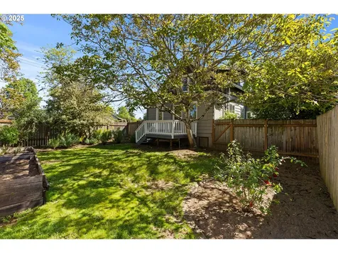 3255 NE 80th Avenue Portland OR 97213