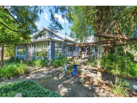 206 Sareault Road Toledo WA 98591