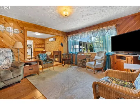 206 Sareault Road Toledo WA 98591