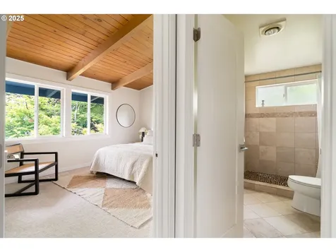 10421 SW 63rd Drive Portland OR 97219