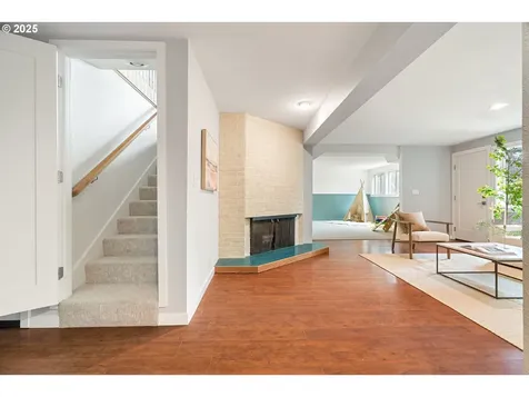 10421 SW 63rd Drive Portland OR 97219