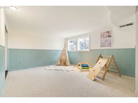 10421 SW 63rd Drive Portland OR 97219
