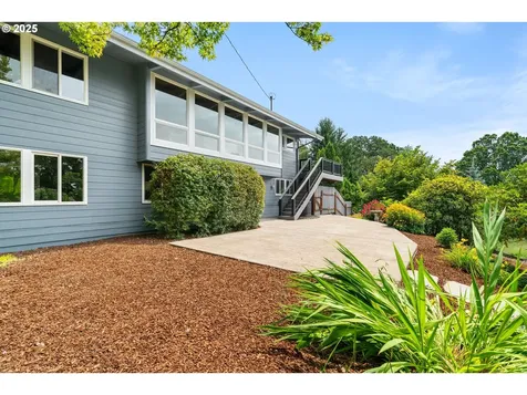 10421 SW 63rd Drive Portland OR 97219