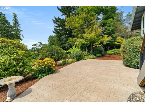 10421 SW 63rd Drive Portland OR 97219
