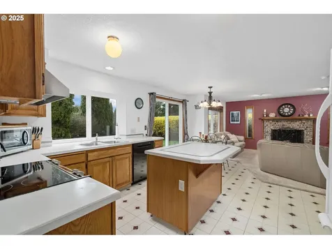 5233 NE Windrow Street Hillsboro OR 97124