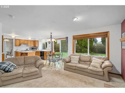 5233 NE Windrow Street Hillsboro OR 97124