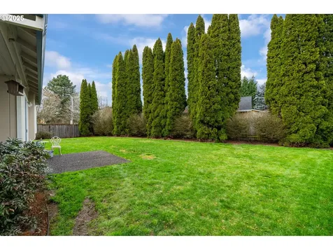 5233 NE Windrow Street Hillsboro OR 97124