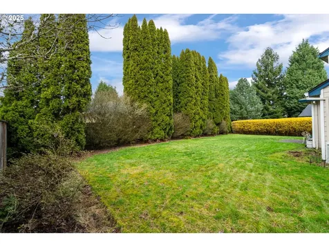 5233 NE Windrow Street Hillsboro OR 97124
