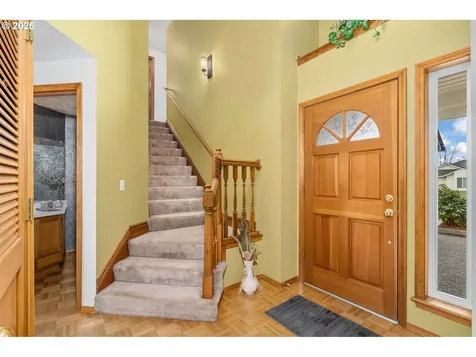 5233 NE Windrow Street Hillsboro OR 97124
