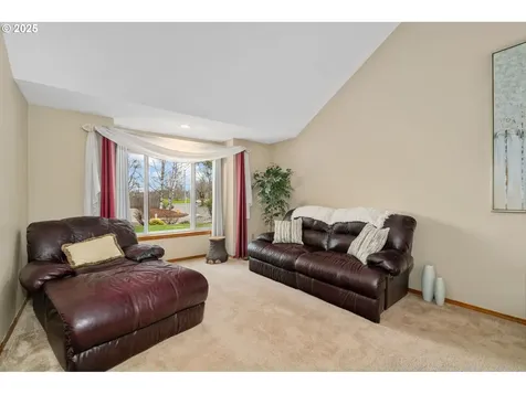 5233 NE Windrow Street Hillsboro OR 97124